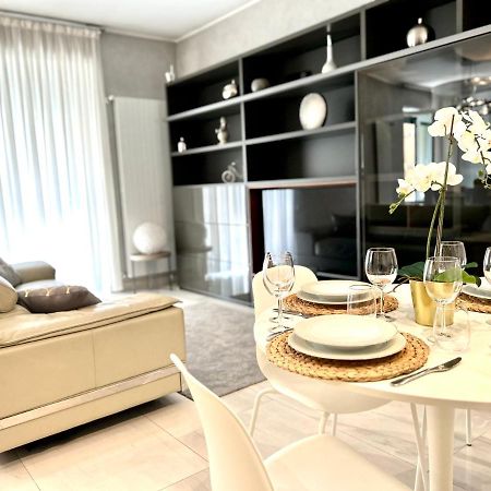 Sismondi New Apt ミラノ エクステリア 写真