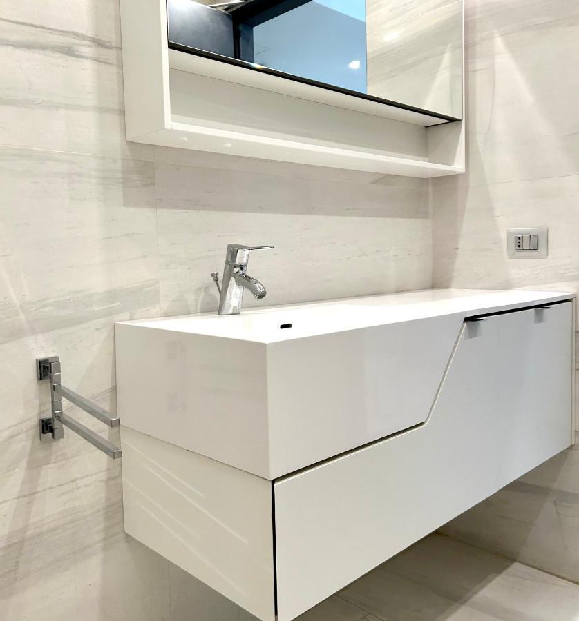 Sismondi New Apt ミラノ エクステリア 写真
