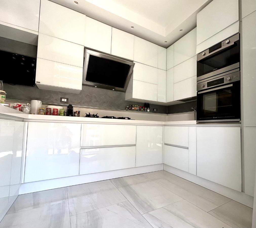 Sismondi New Apt ミラノ エクステリア 写真