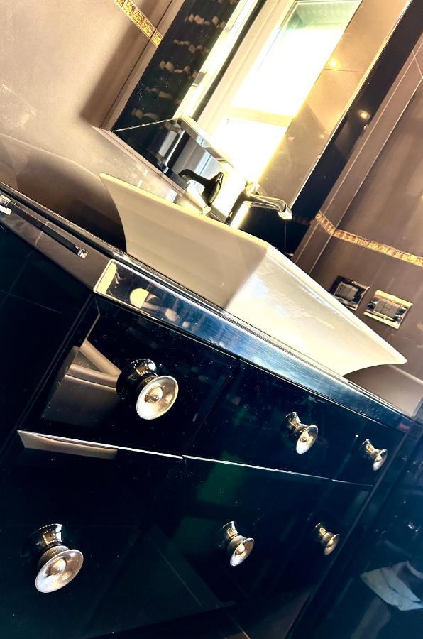 Sismondi New Apt ミラノ エクステリア 写真