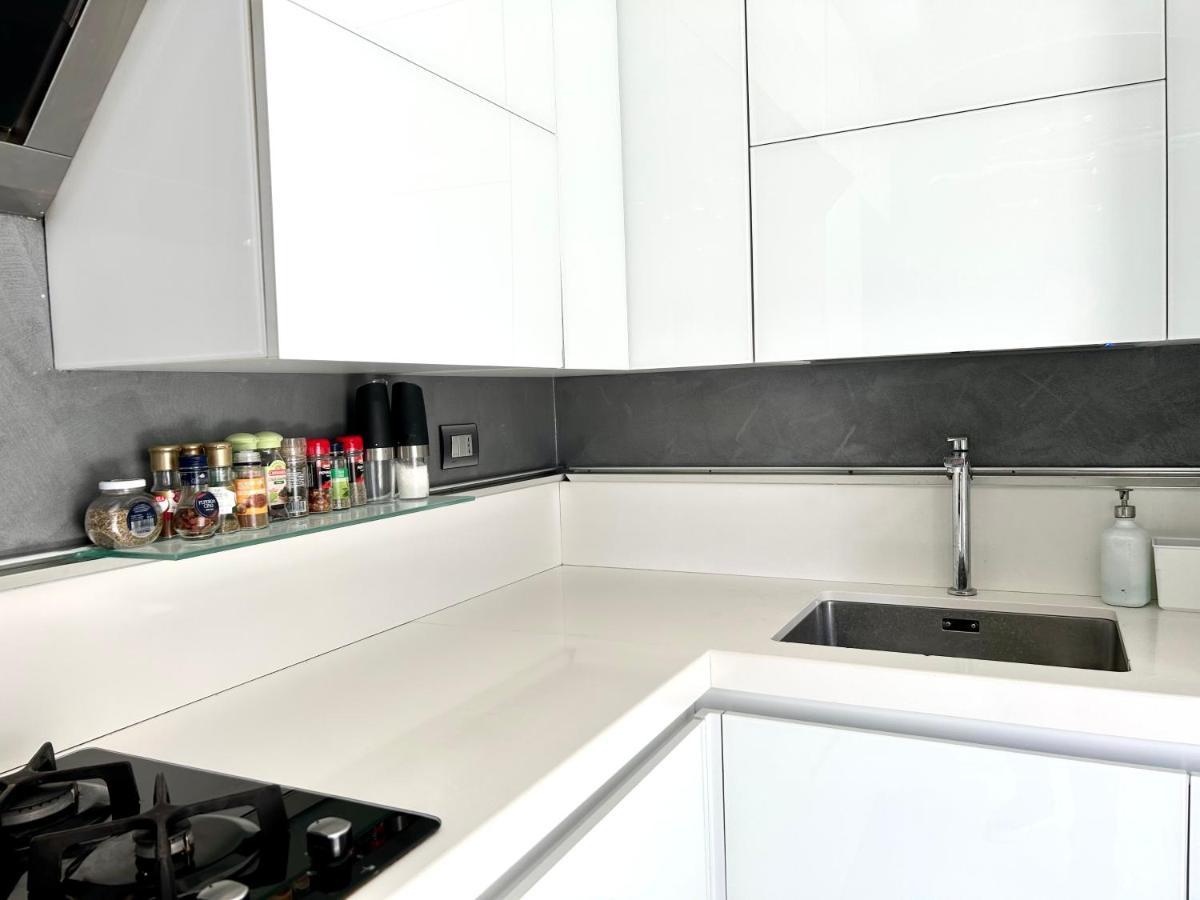Sismondi New Apt ミラノ エクステリア 写真